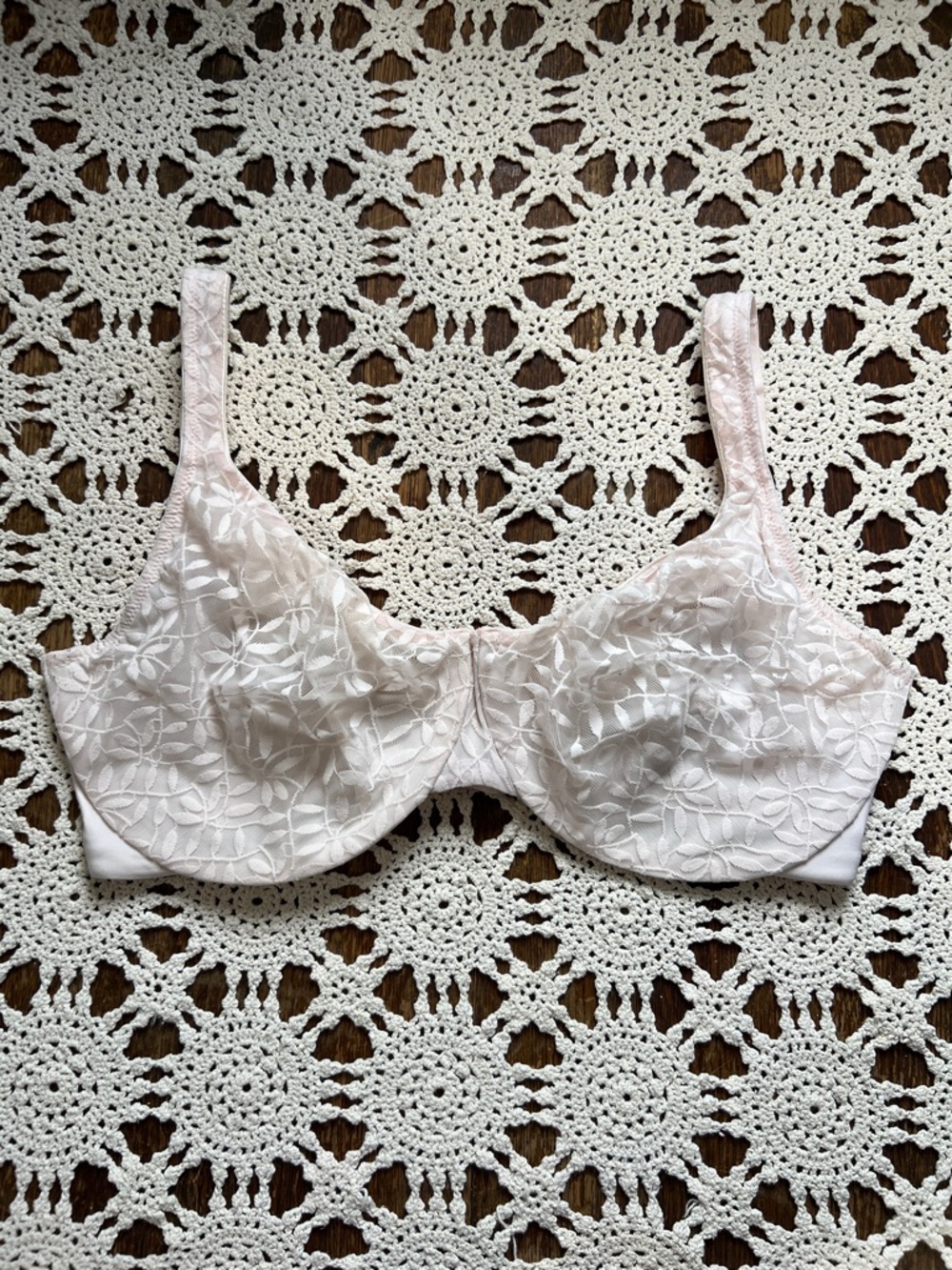 Olga pale pink bra size 44D style 35519